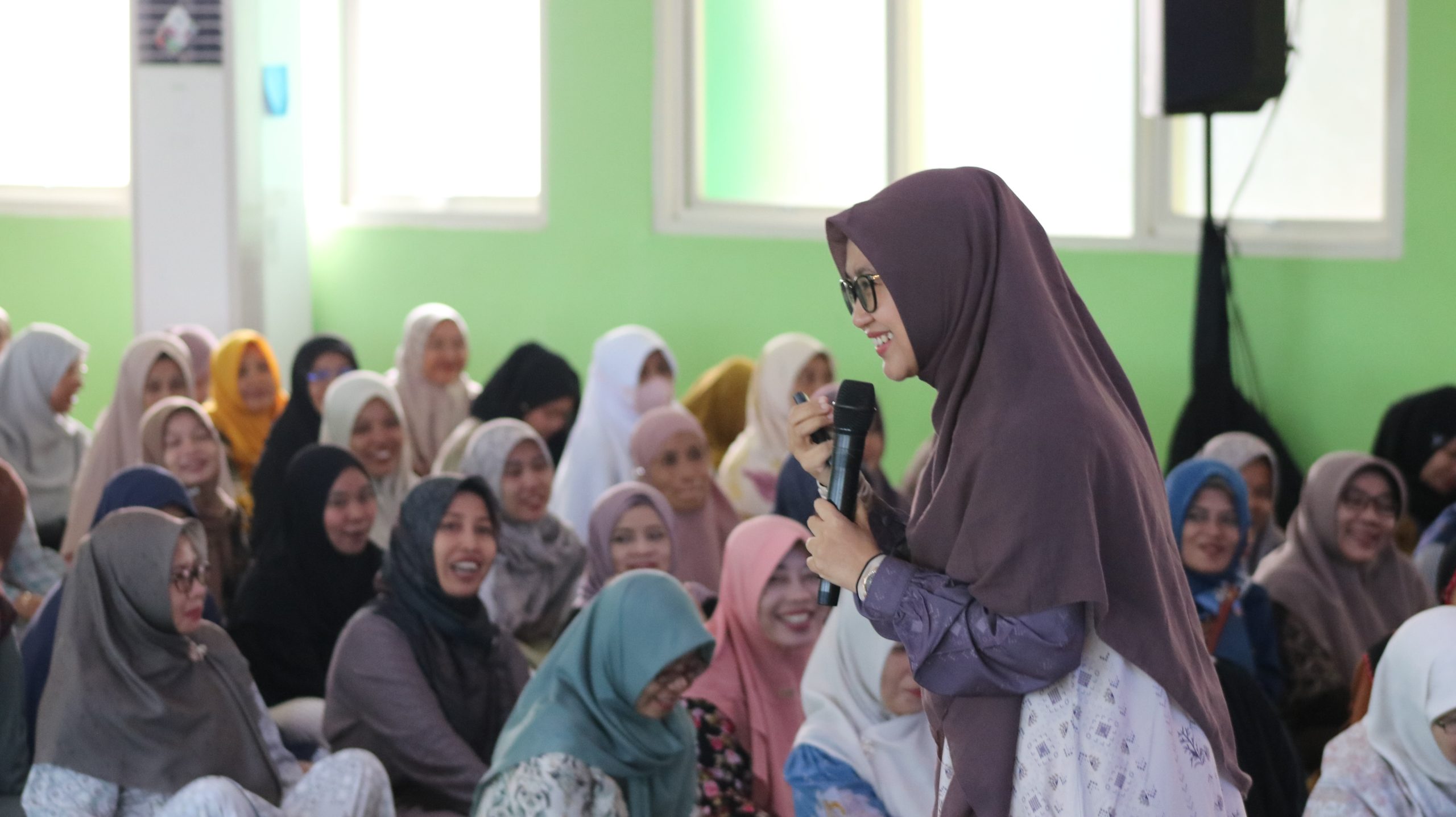 Aniqq Al Fariqoh